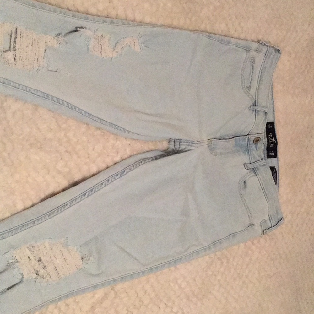 Hollister   High-Rise, Super Skinny “Shape Love”